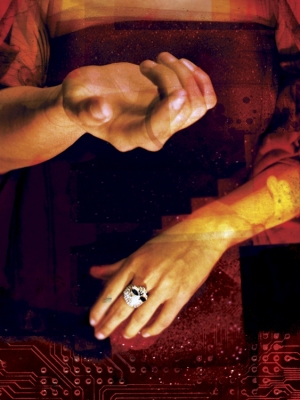 subglam-motrd-hands-detail